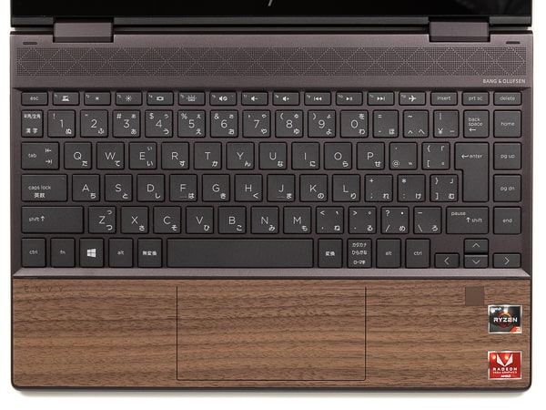 HP ENVY x360 13 Wood Edition レビュー：天然の木材を使った高級感