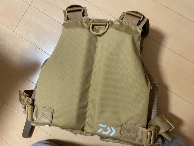 初めてのフローティングベスト「ダイワ・ライトフロートゲームベスト