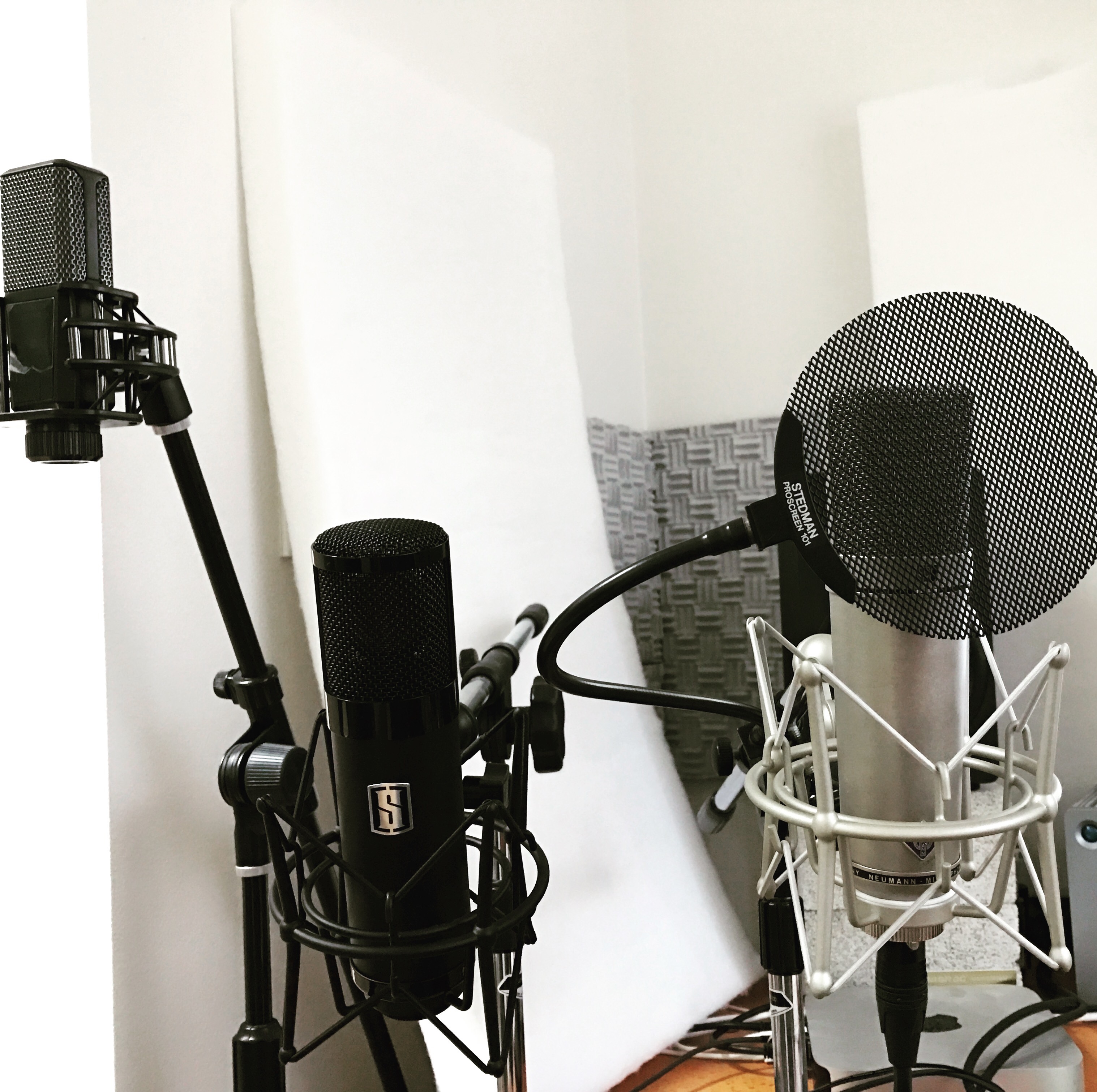 サスペンション ホルダーはトリッキーな奴。そして、ちょっとした事で