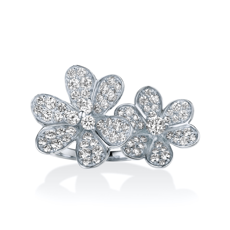 K18 フラワーパヴェ ダイヤモンド リング（合計1.0ct・金属色の選択