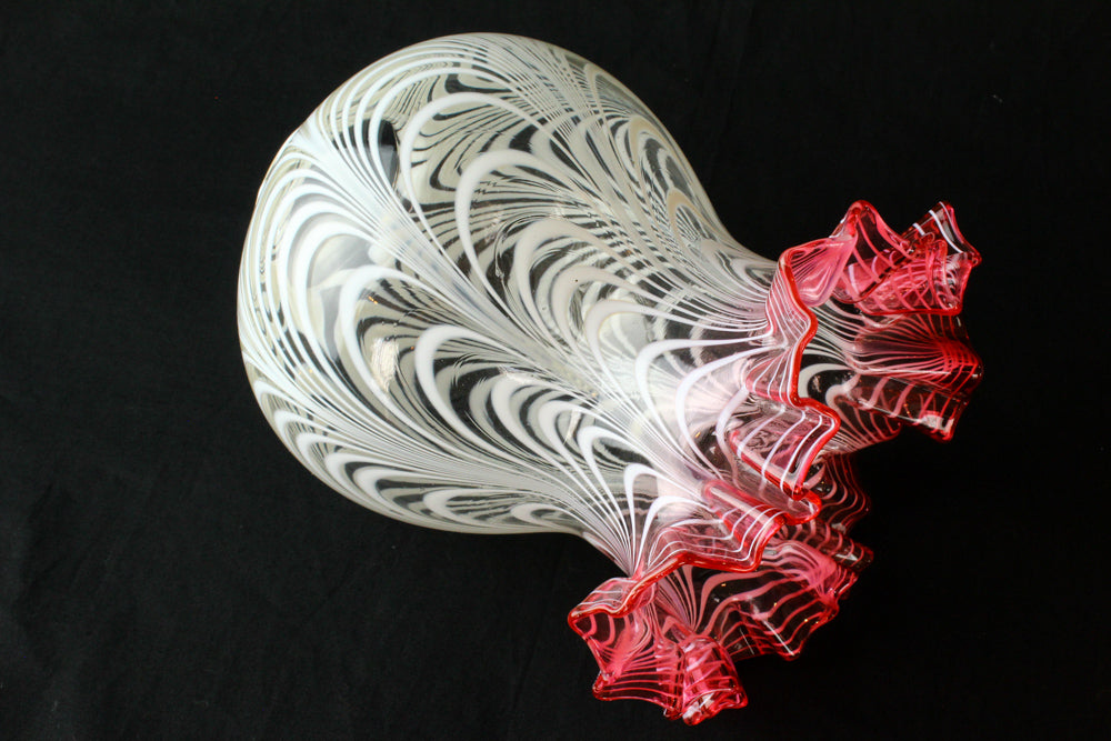 金赤かきあげ波状文赤色油壺台ランプ Z-D – 古福庵 [ KOFUKUAN