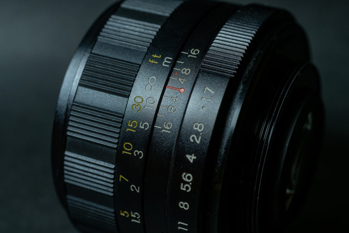 オールドレンズ】ヤシカが生んだ味わいのあるレンズ「YASHICA AUTO