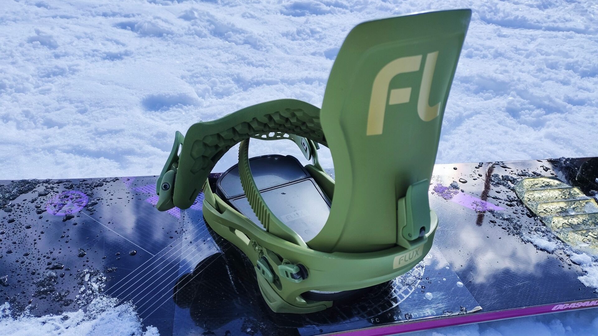 FLUX】XF24-25モデルの試乗評価レビュー！前モデルとの滑りも比較｜こ