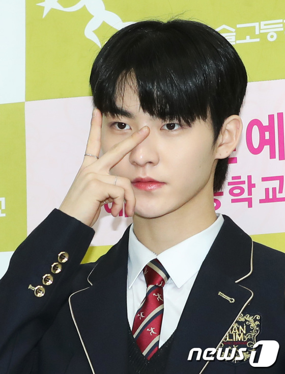 公式】「THE BOYZ」ファル、健康上の理由でグループ脱退へ | K-POP