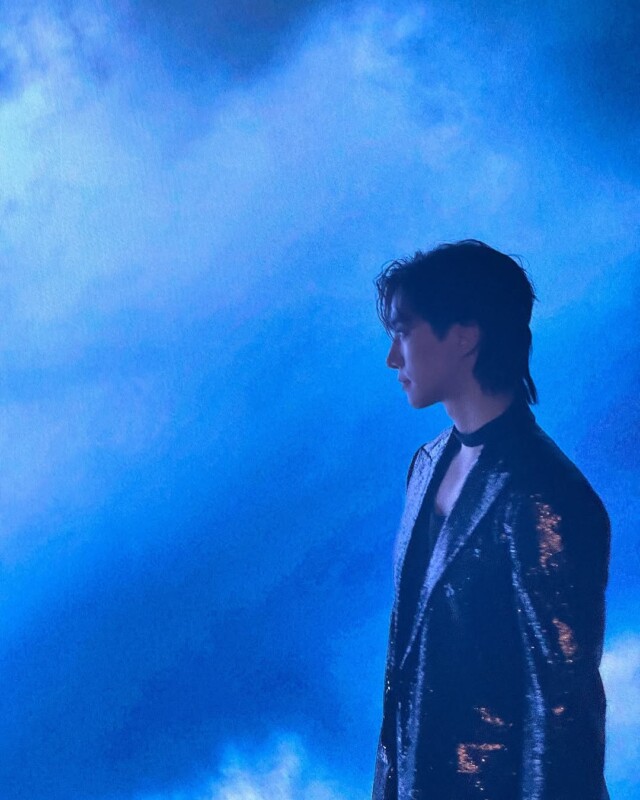 2PM」ジュノ、ブラック＆ホワイトのカリスマ性アピール…ファンコンMD