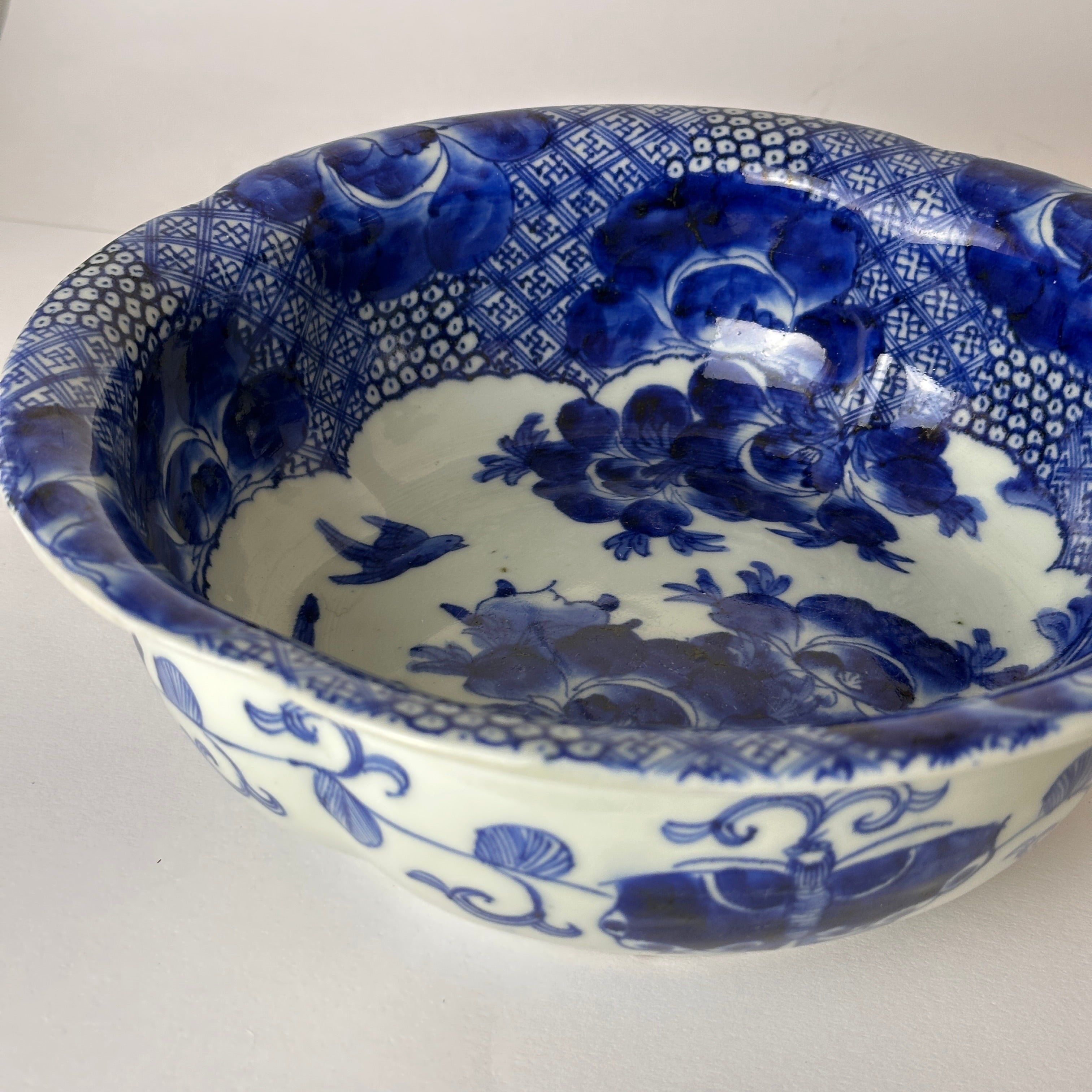 華咲くベロ藍鉢 – Kotto Shop