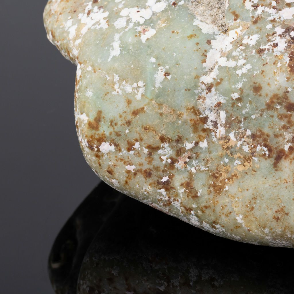 海石・親不知海岸産・2,300g】（高品質淡緑色ヒスイ）糸魚川天然翡翠