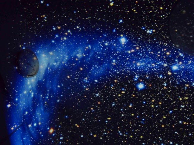 家庭用プラネタリウムの最上級モデル「ホームスター EXTRA」を買って