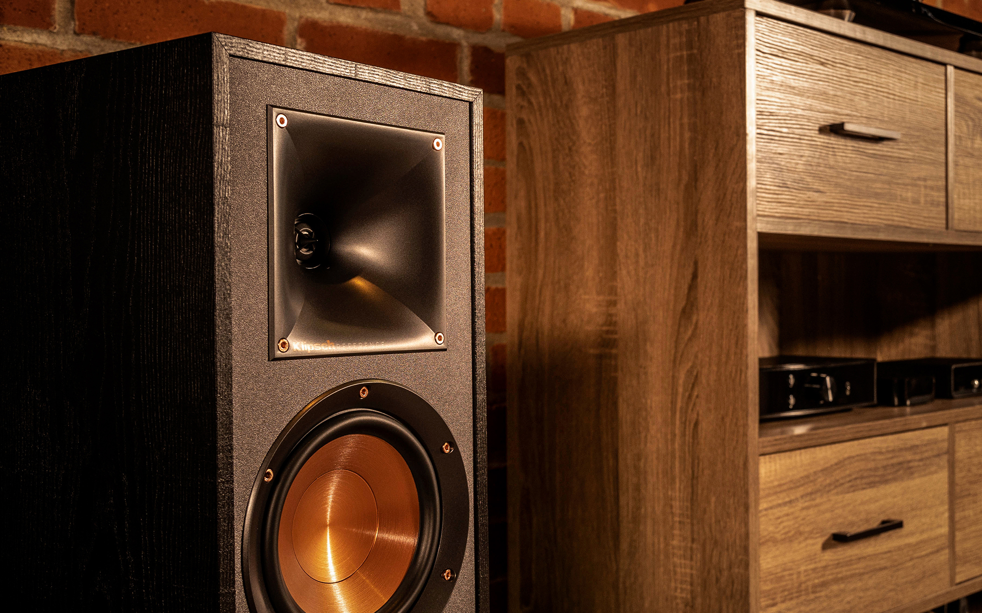 Klipsch | R-41M Bookshelf Speaker (Pair)