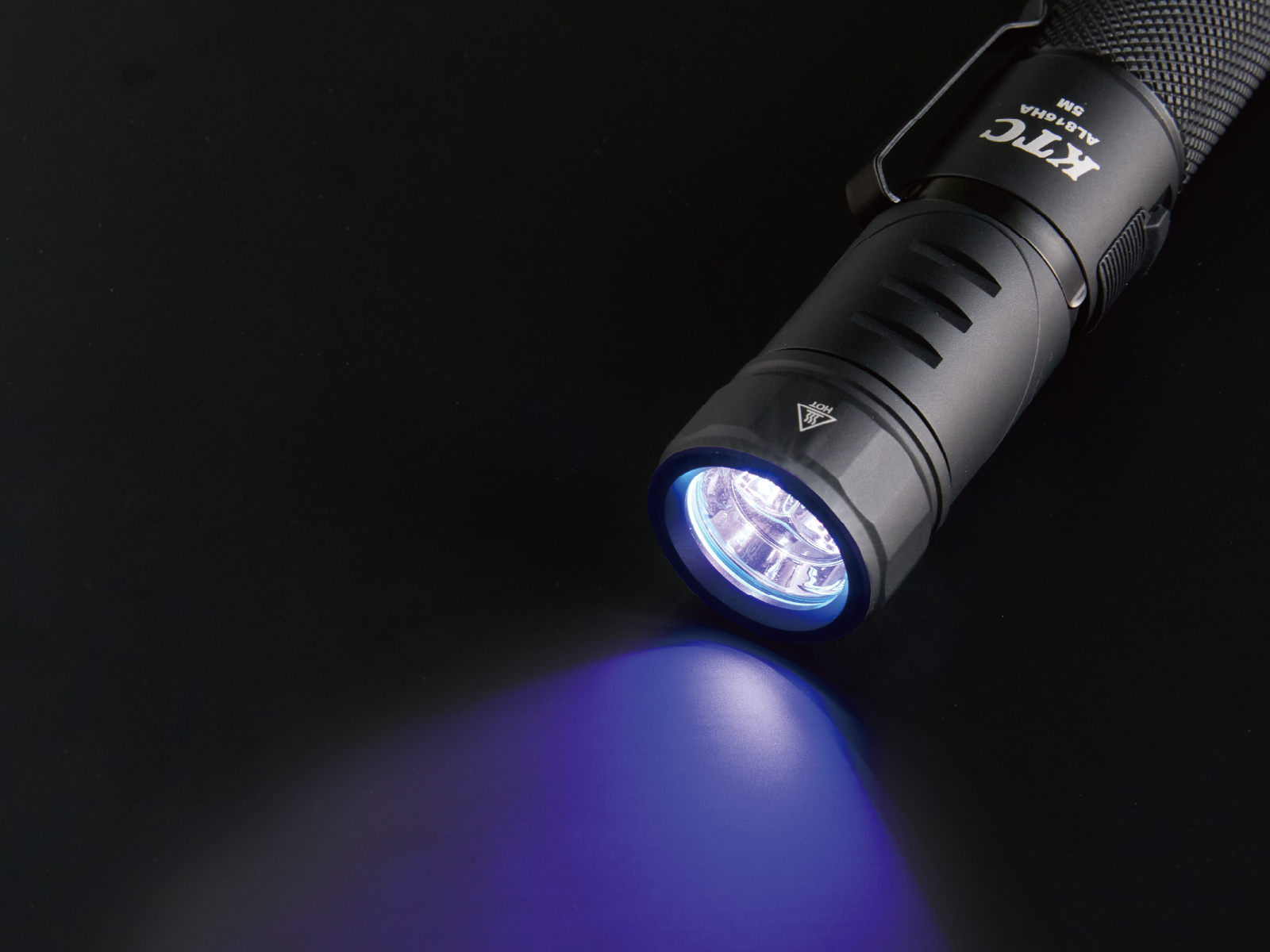 充電式LEDフレキシブルライト(ハンドライトタイプ) | KTCツール