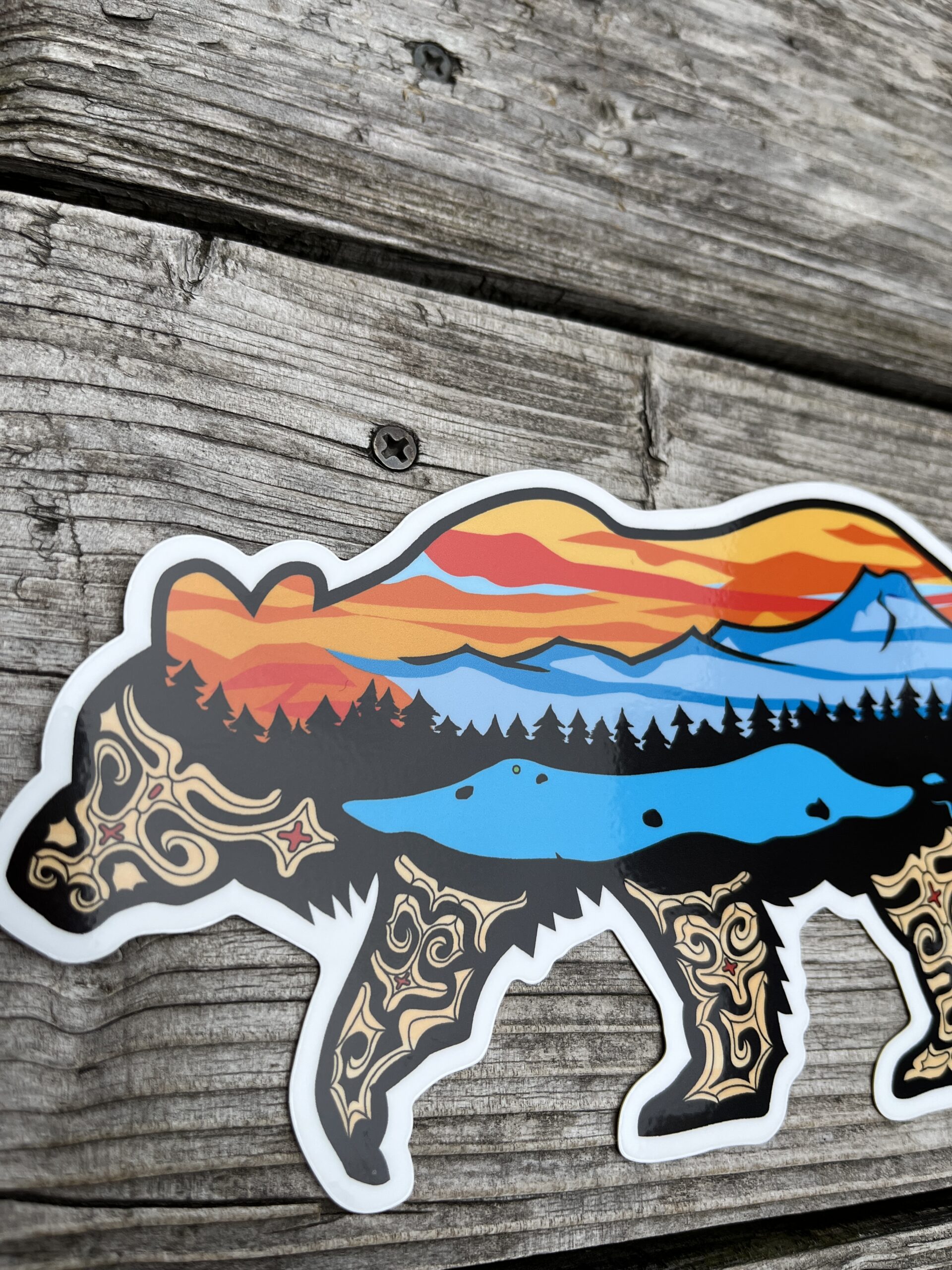 阿寒湖キンカムイステッカー（2サイズ） | 熊の家 藤戸