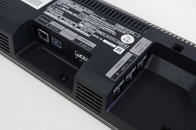 シアター以外の音楽も楽しめてモトがとれる、薄型デザインで設置し