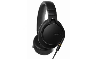 オールブラックな数量限定モデルのステレオヘッドホン「MDR-1A Limited