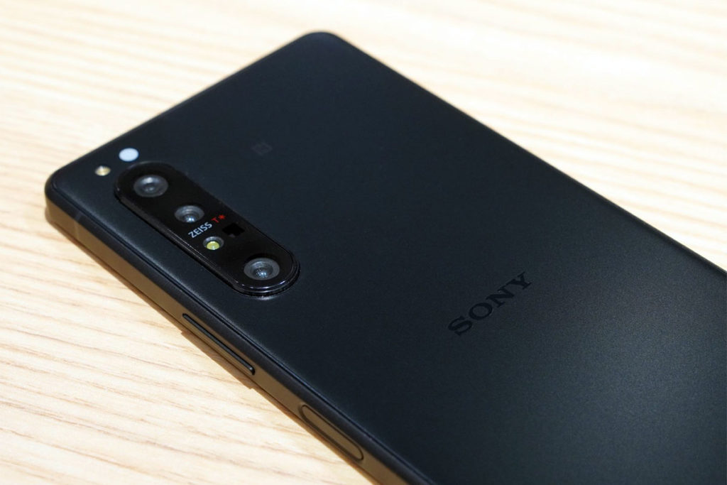 ソニーストアで、SIMフリーモデル「 Xperia 1 II （XQ-AT42