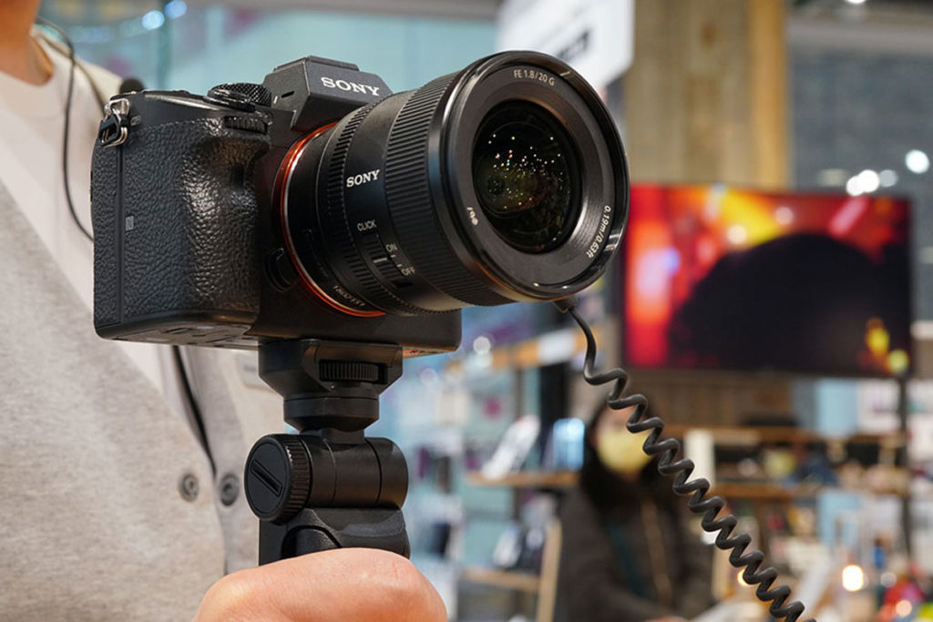 海外α Universe に、 FE 20mm F1.8 G 「SEL20F18G」 の複数動画