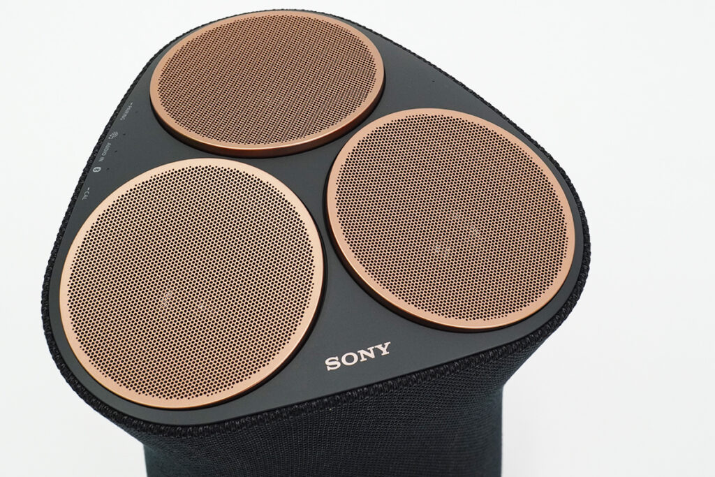 部屋が音に包み込まれるワイヤレスホームスピーカー「SRS-RA5000 / SRS