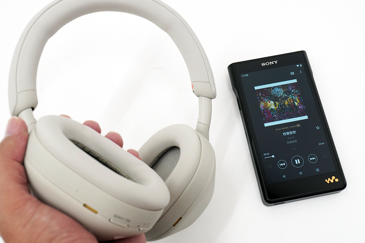 ワイヤレスノイズキャンセリングステレオヘッドセット「WH-1000XM5