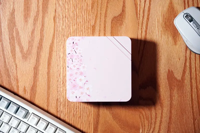 minisforum-um773se-review_bw.