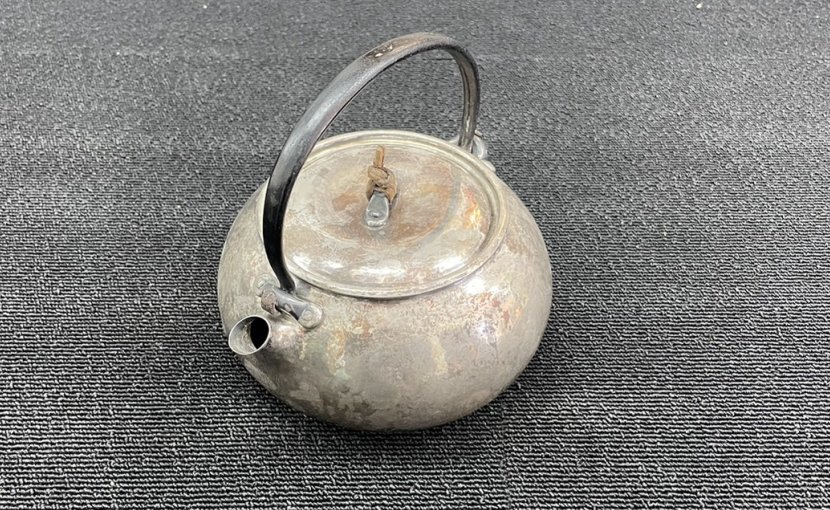 高梁市落合:銀瓶,北村静香,真鍋静良,煎茶道具など多数を上東店にて店頭