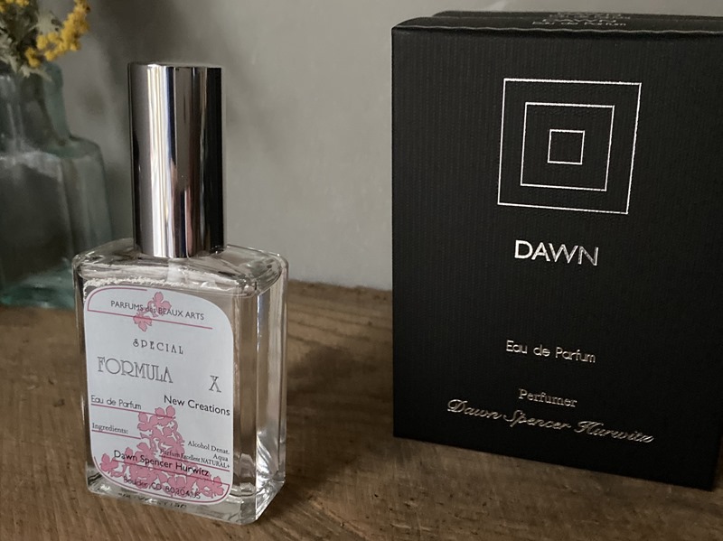 自分だけの香り”に変化する「DAWN Perfume」のフォーミュラX | 暮らし