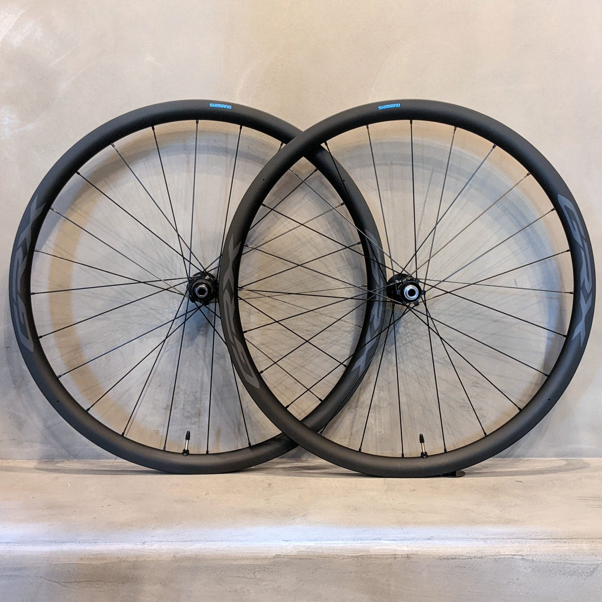 シマノの新カーボングラベルホイール GRX WH-RX870とTERAVAILの