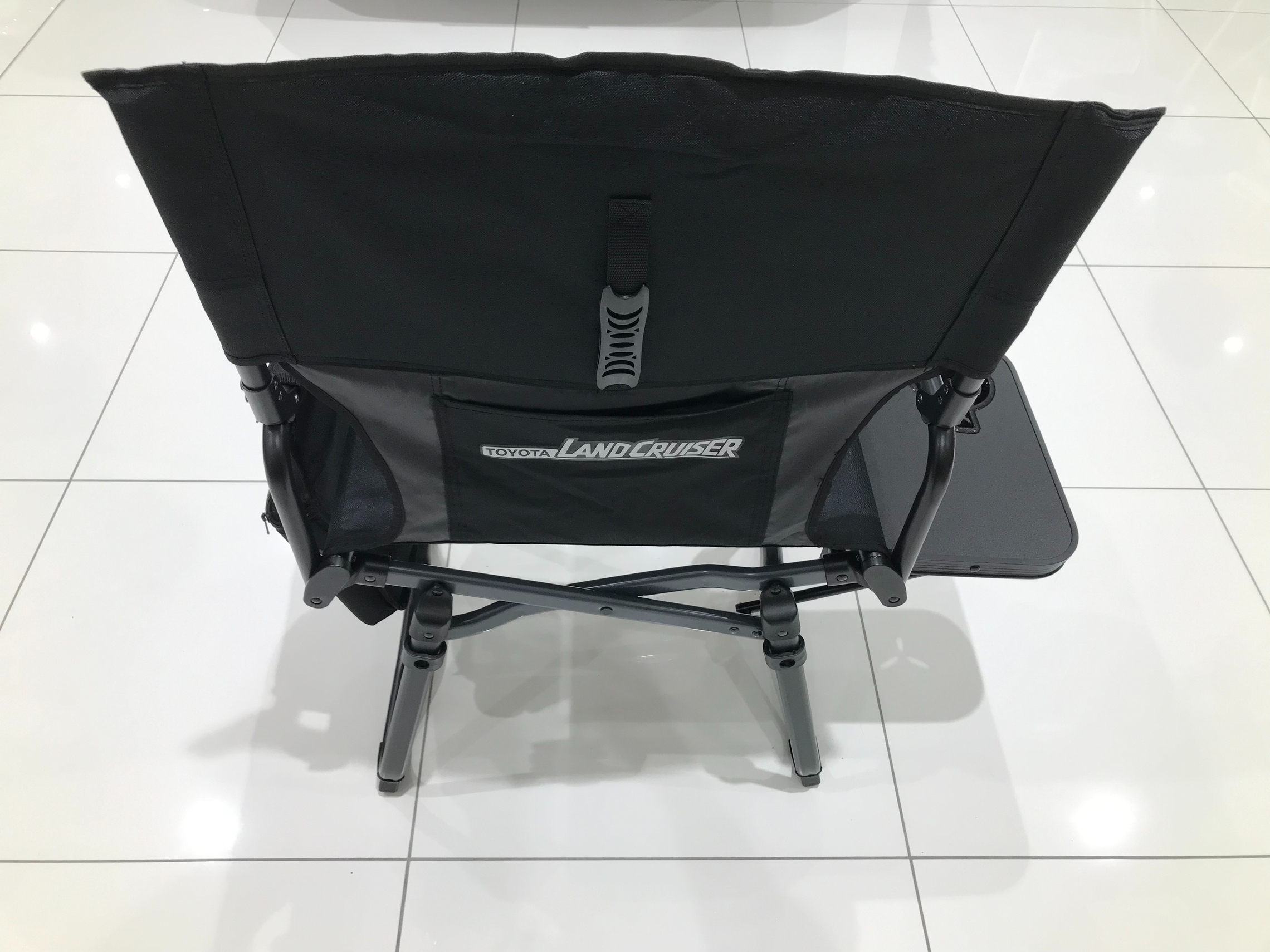 ARB社製ランクルロゴ入りキャンプチェア』発売開始しました！