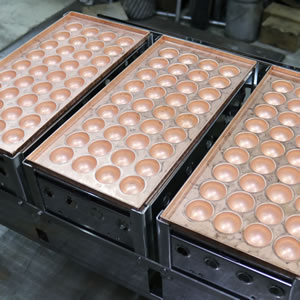 ベビーカステラ機 業務用 電気式 1連 40個焼き用 – ベビーカステラ機や