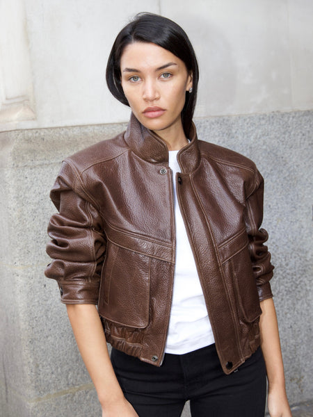 B8E5D8F3-20EA-42F1-B691-