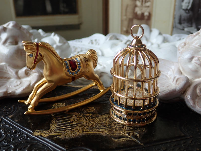 エスティローダークリスマス限定品】【練り香水ケース】【鳥籠型2007年