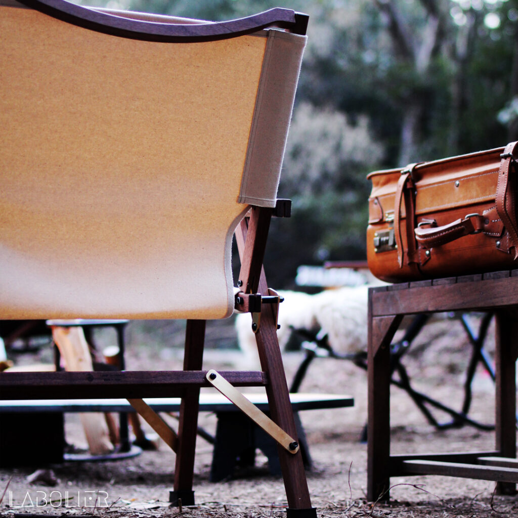 ギアレビュー｜コンダクターズチェア / CAMP on PARADE│LABOLIER