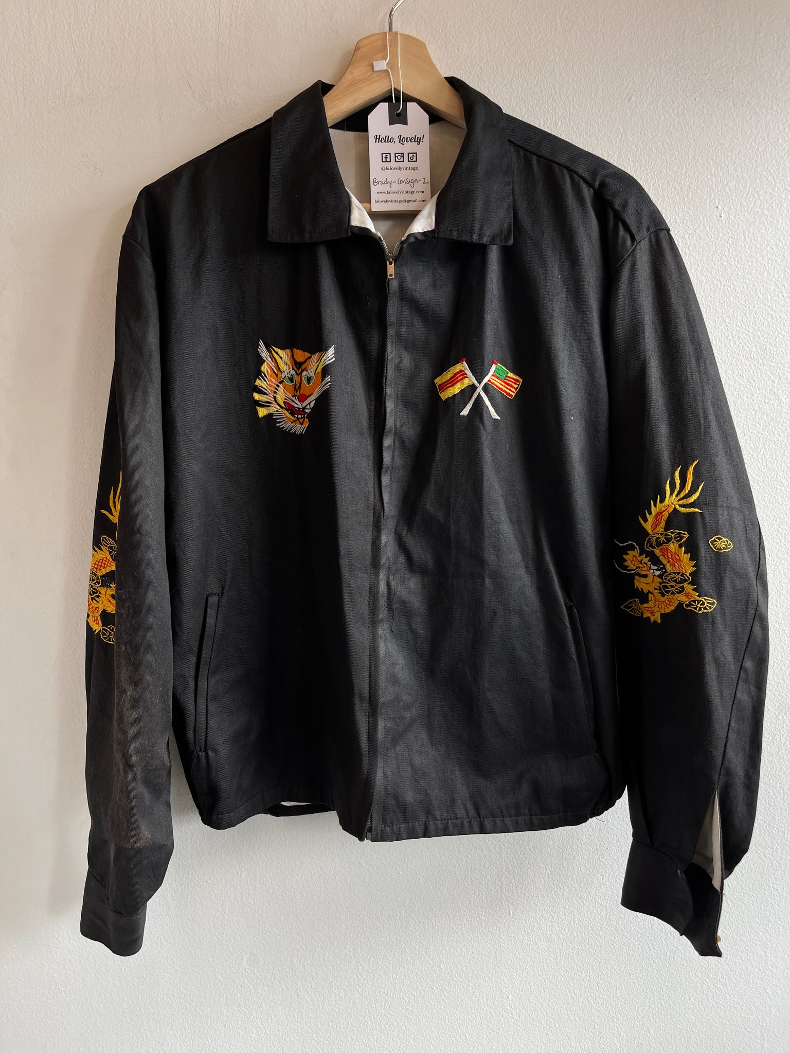 Vintage 1960's Embroidered Vietnam Souvenir Jacket – La Lovely Vintage