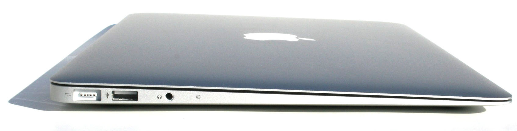 Apple MacBook Air 11 (Mid-2011) - スペック、テスト、価格