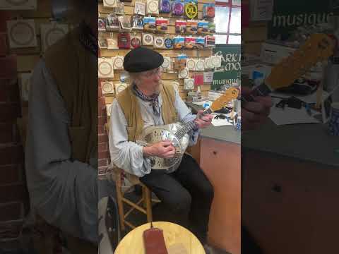 ナショナル・スチールボディ・マンドリン、1930年頃 – Lark in the Morning