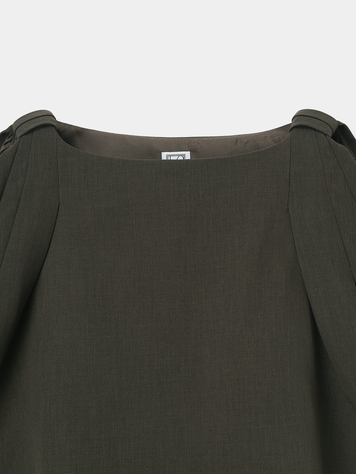 再入荷】Drape Sleeve Balloon Tops – L'AUBE BLANC