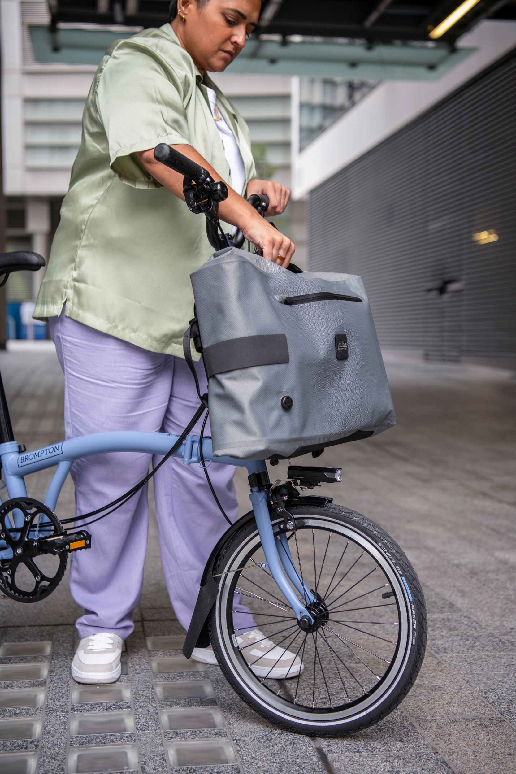 防水仕様の頼れるブロンプトンバッグ】Waterproof Backpack M - LIFE