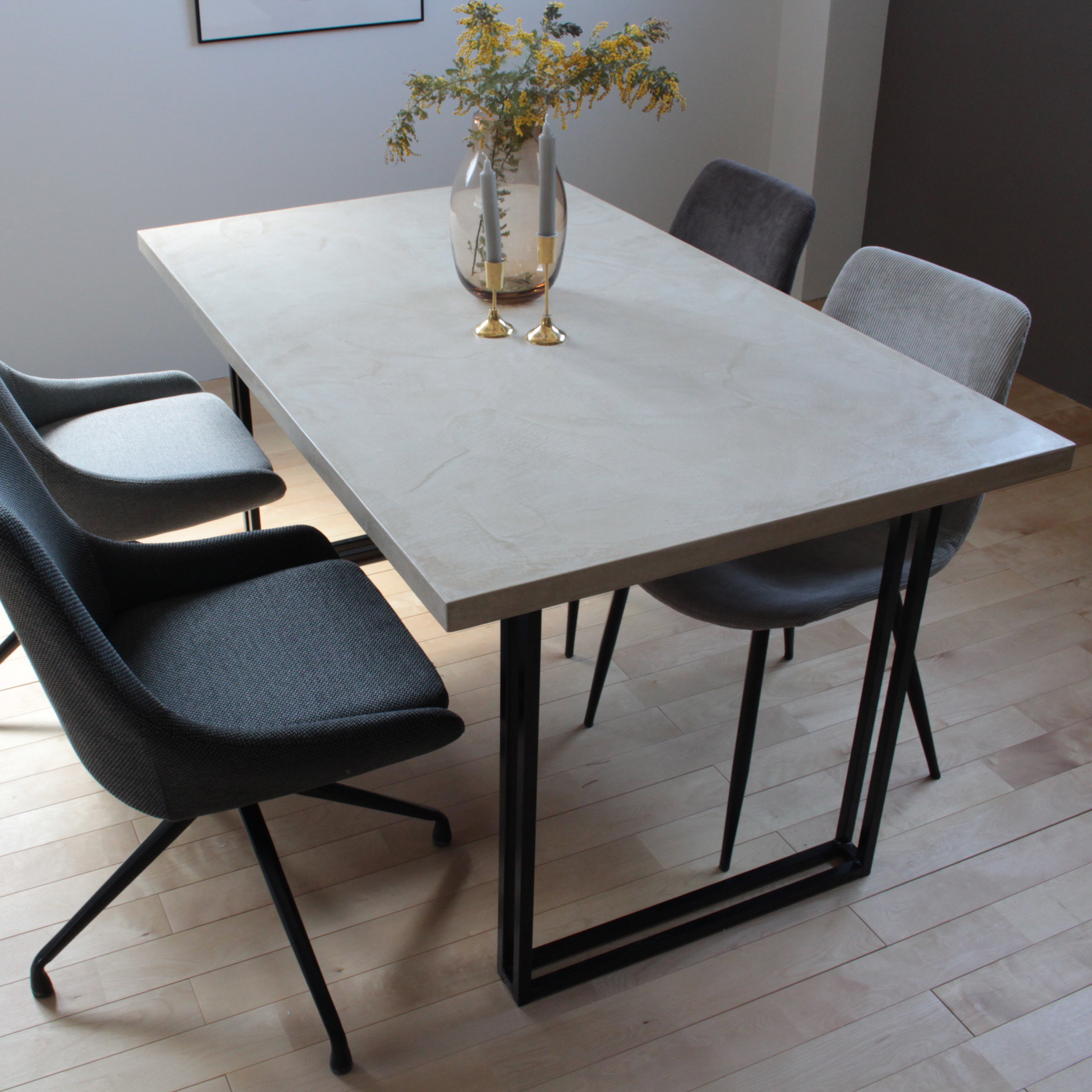 ベージュのダイニングテーブルの購入なら株式会社リーフ