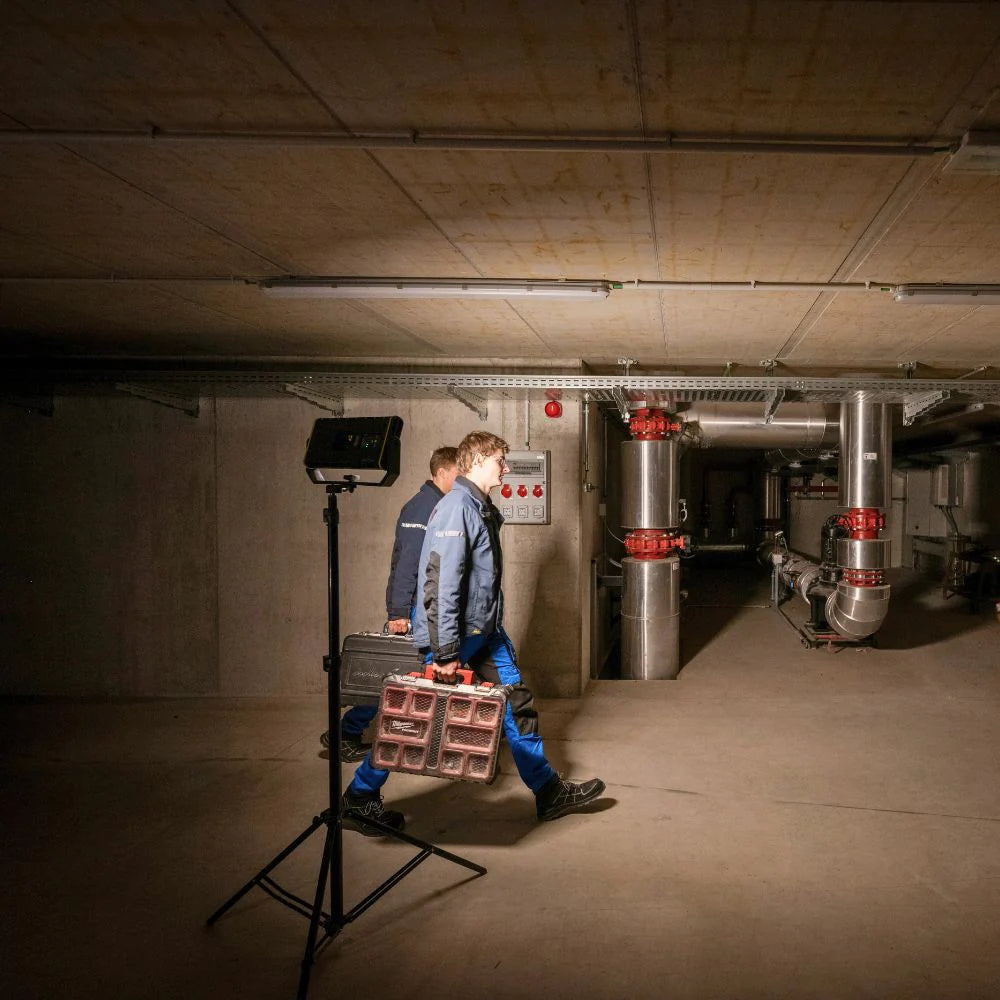 Ledlenser AF12R Work｜エリアライト｜レッドレンザー公式