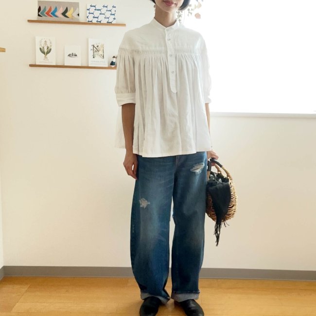 Curensology(カレンソロジー)のダメージカーヴィーデニムパンツが