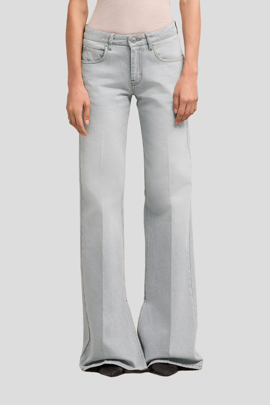 AMI PARIS - SLITTED FLARE FIT JEANS BLEACH GRAY – LE LABO STORE