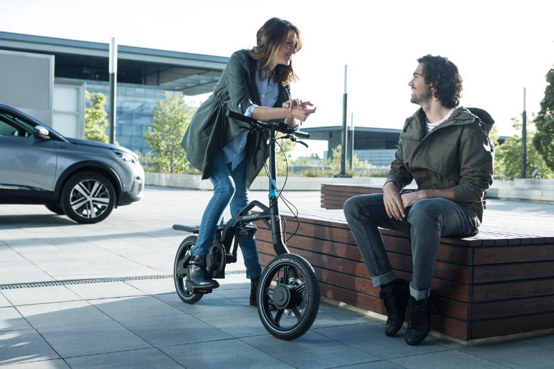 使い勝手にも注目！ プジョーが電動アシストの自転車をリリース - LE