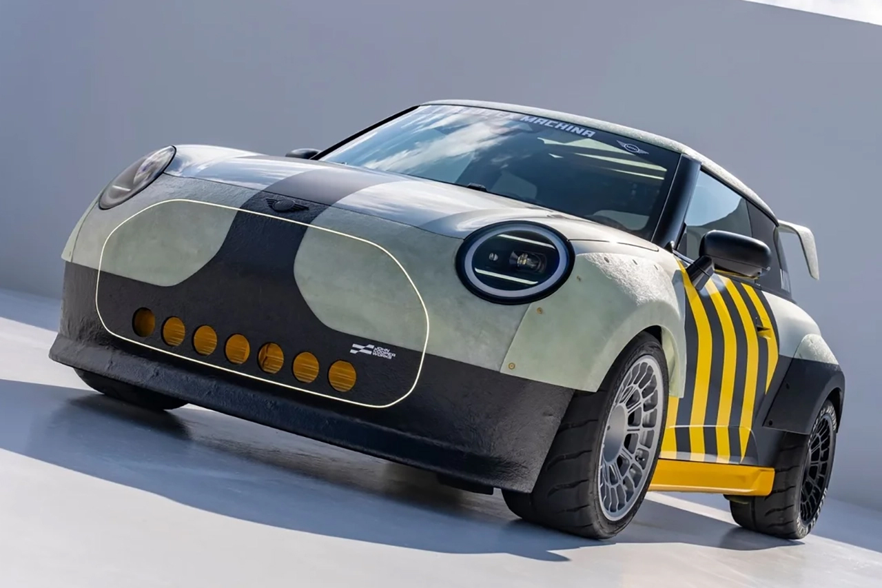 日本初公開】MINI×デウス・エクス・マキナ。JCW Eベースの異端