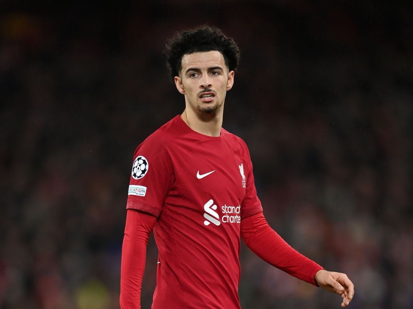 カーティス・ジョーンズのプレースタイル／プロフィール解説