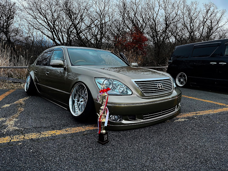 セルシオのドレパ・トップスタイル・深リム・エアサス・イベント