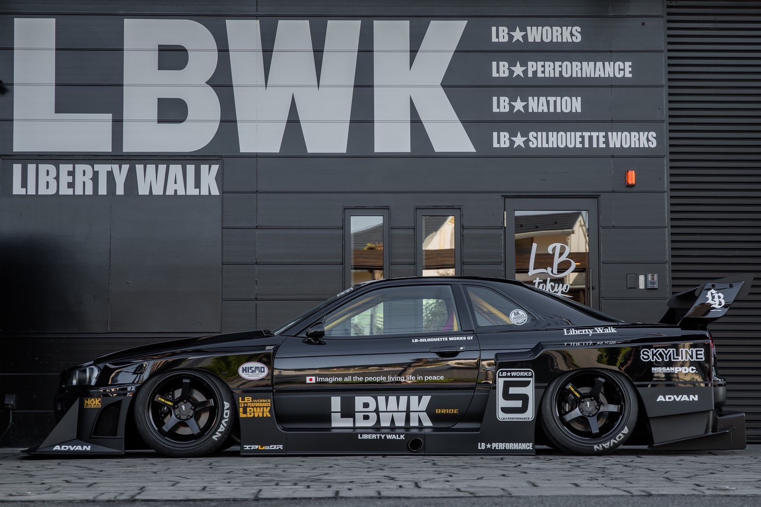 LB-ER34 Super Silhouette SKYLINE - LIBERTY WALK | リバティーウォーク