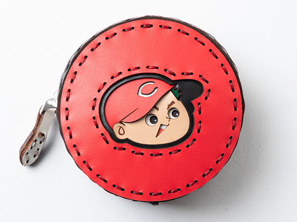 ご当地マンホールクッション 広島東洋カープ×広島市下水道局 ｜広島