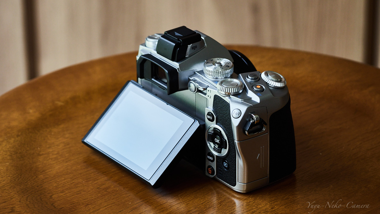 オリンパスOM-D E-M1初代10年ごしレビュー｜＋作例多数