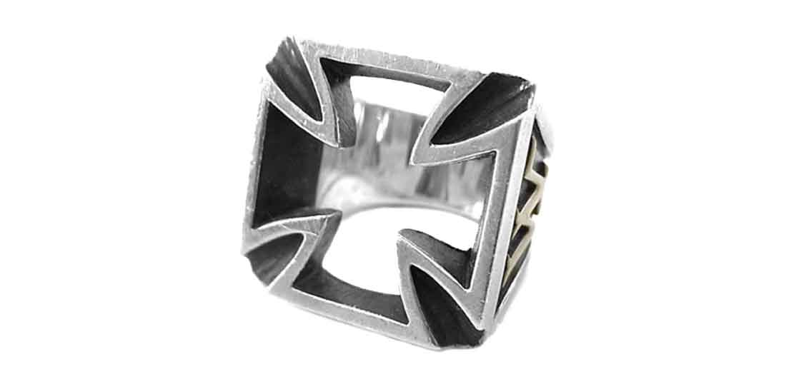 ウィアード アイアンクロス シルバーリング 買取実績