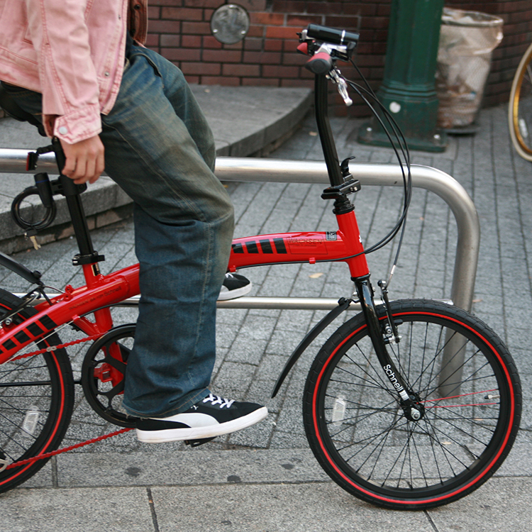 20インチ アルミ 折りたたみ自転車 7段変速 Schnell BA-10R | WACHSEN