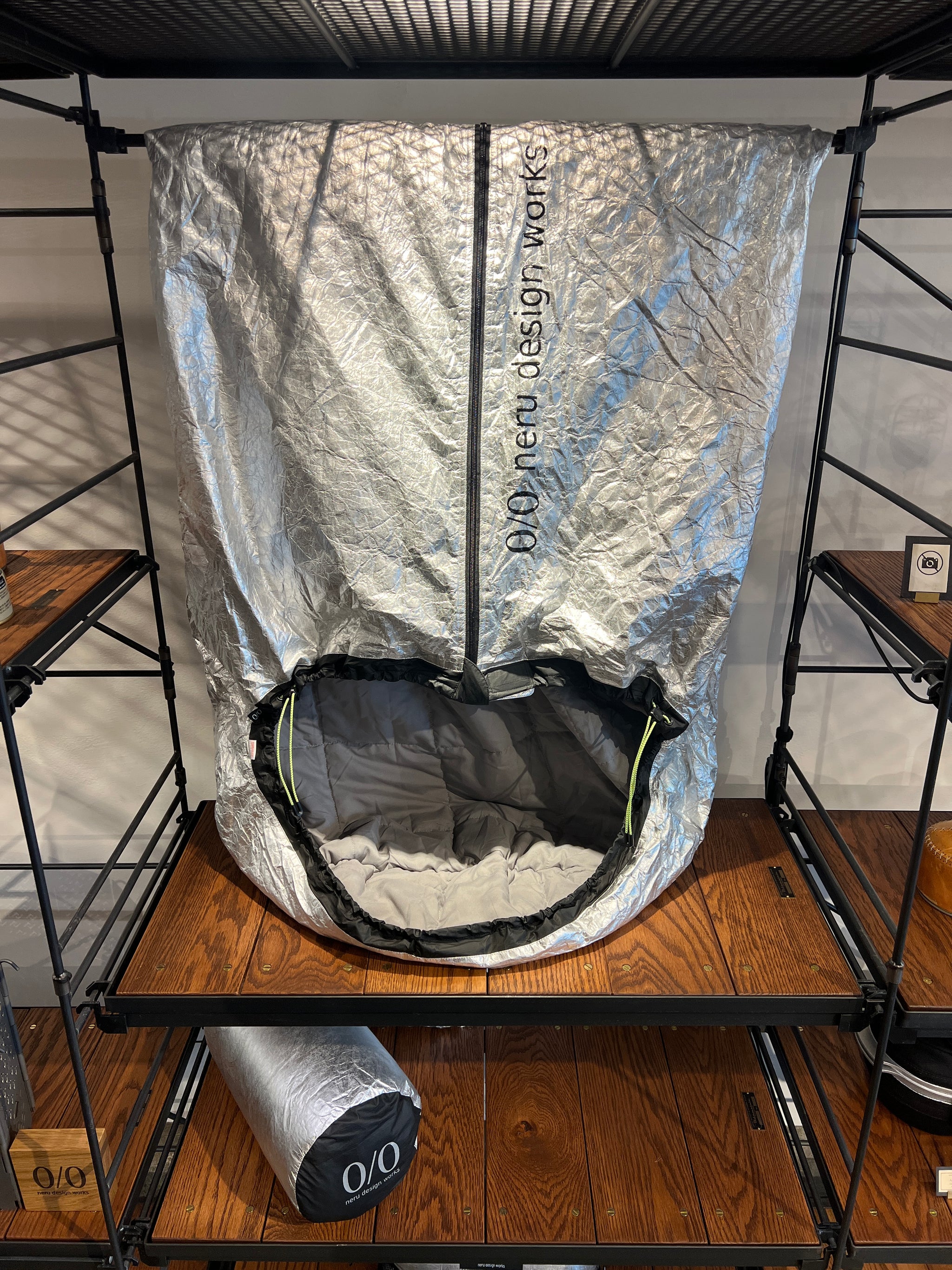 アウターシュラフ – LOG