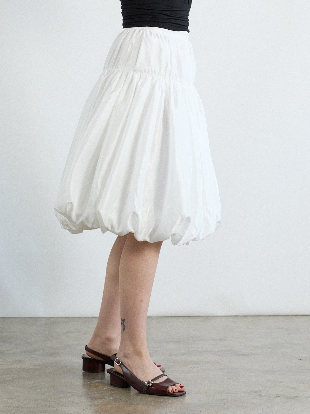 Whip Balloon Skirt - White – Lisa Says Gah
